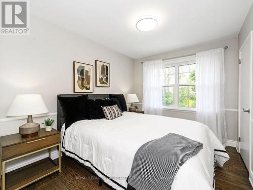 1454 Chasehurst Drive, Mississauga, ON - Indoor Photo Showing Bedroom