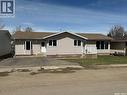 1114 Herbert Avenue, Herbert, SK  - Outdoor 