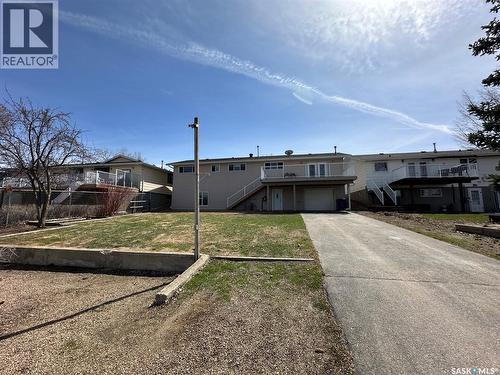 1114 Herbert Avenue, Herbert, SK - Outdoor