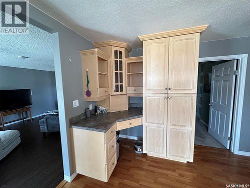 1114 Herbert Avenue, Herbert, SK - Indoor