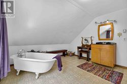 Second Floor Bathroom 3 pc - 