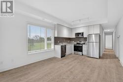 201A - 16 MELBOURNE AVENUE  St. Catharines (E. Chester), ON L2P 0G5