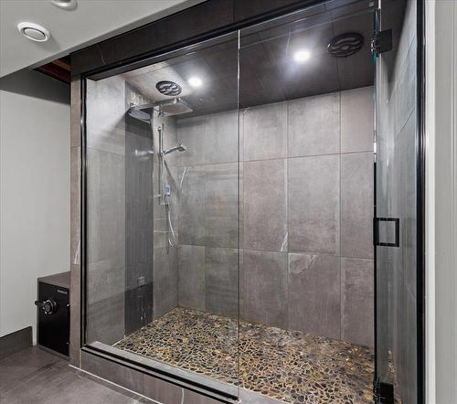 Incredible custom steam shower - 278 Laxdal Road, Winnipeg, MB - Indoor Photo Showing Bathroom