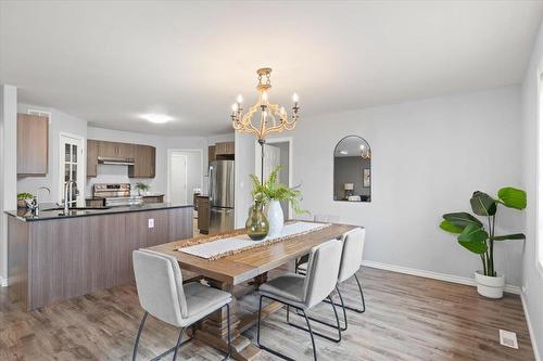 278 Laxdal Road, Winnipeg, MB - Indoor Photo Showing Dining Room