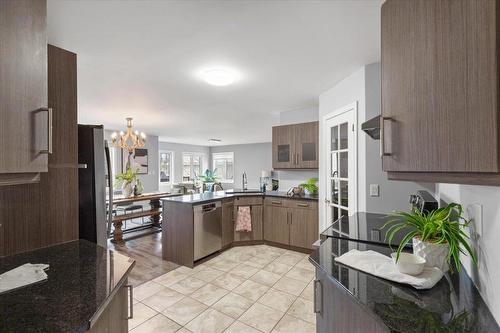 Brand new stove in the kitchen - 278 Laxdal Road, Winnipeg, MB - Indoor Photo Showing Kitchen