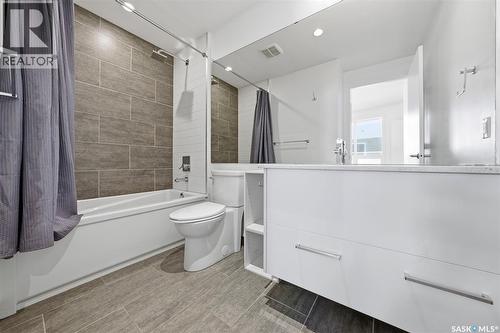 204 409 B Avenue S, Saskatoon, SK - Indoor Photo Showing Bathroom