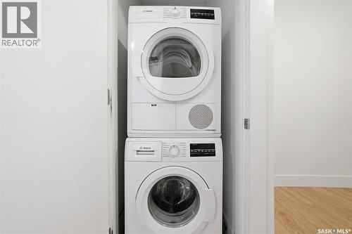 204 409 B Avenue S, Saskatoon, SK - Indoor Photo Showing Laundry Room