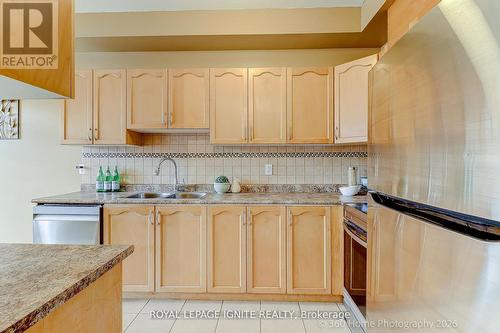 48 Thorp Crescent, Ajax, ON - Indoor Photo Showing Kitchen With Double Sink