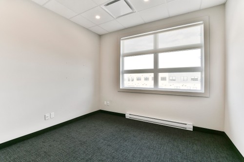 Office - 201-3305 Av. De La Gare, Mascouche, QC - Indoor Photo Showing Other Room