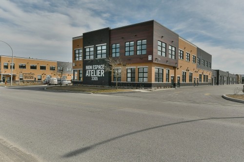 Front of Structure - 201-3305 Av. De La Gare, Mascouche, QC - Outdoor
