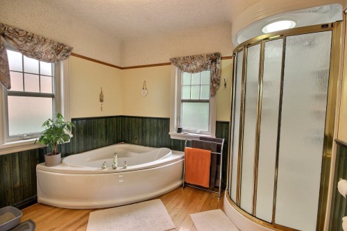 Salle de bains - 4 7E Rue, Rouyn-Noranda, QC - Indoor Photo Showing Bathroom