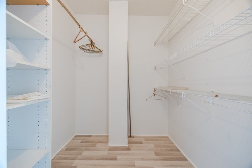 Closet - 906-200 Rue Hall, Montréal (Verdun/Île-Des-Soeurs), QC - Indoor With Storage