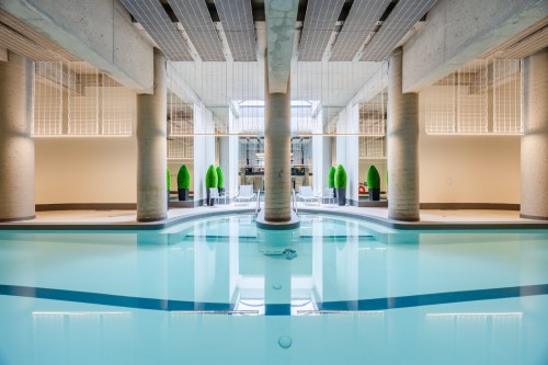 Pool - 906-200 Rue Hall, Montréal (Verdun/Île-Des-Soeurs), QC - Indoor Photo Showing Other Room With In Ground Pool