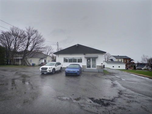 Façade - 1751 Av. Lapierre, Québec (La Haute-Saint-Charles), QC - Outdoor