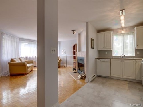 Intérieur - S102-1511 Boul. Shevchenko, Montréal (Lasalle), QC - Indoor Photo Showing Kitchen With Double Sink