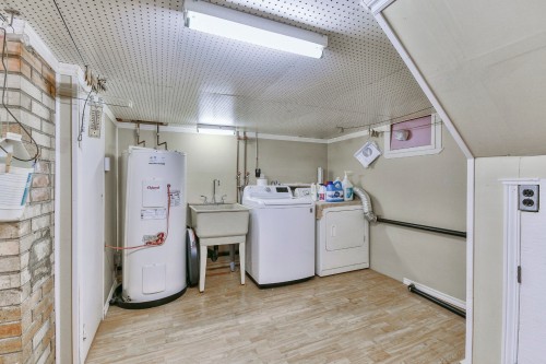 Salle de lavage - 658  - 658A 20E Rue, Saint-Jérôme, QC - Indoor Photo Showing Laundry Room