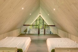 Interior - 