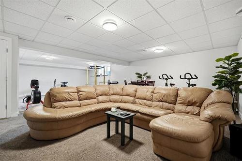 1 Aston Cove, Steinbach, MB 