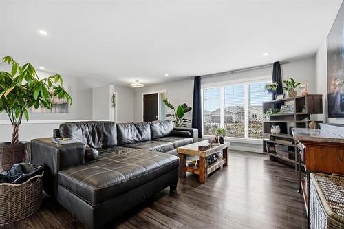 1 Aston Cove, Steinbach, MB 