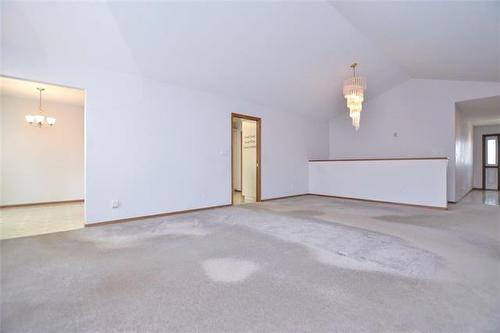 7-20 Orchard Hill Dr, Winnipeg, MB 