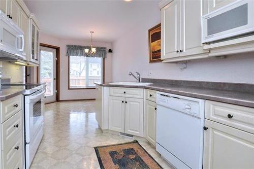 7-20 Orchard Hill Dr, Winnipeg, MB 