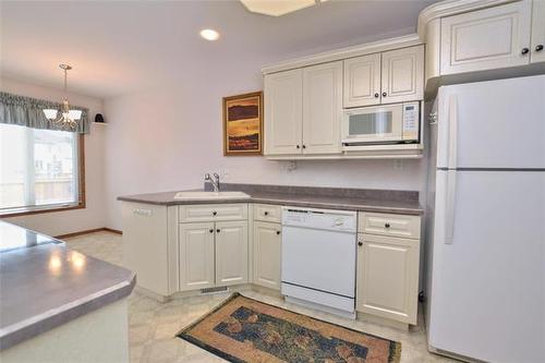 7-20 Orchard Hill Dr, Winnipeg, MB 