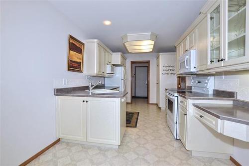 7-20 Orchard Hill Dr, Winnipeg, MB 