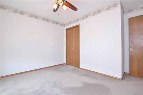 7-20 Orchard Hill Dr, Winnipeg, MB 
