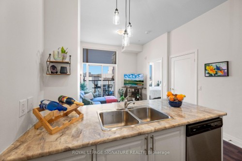 630-16 Concord Place, Grimsby, ON - Indoor Photo Showing Kitchen With Double Sink