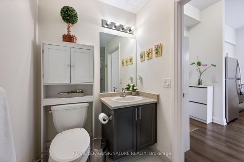 630-16 Concord Place, Grimsby, ON - Indoor Photo Showing Bathroom