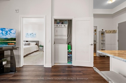 630-16 Concord Place, Grimsby, ON - Indoor Photo Showing Other Room