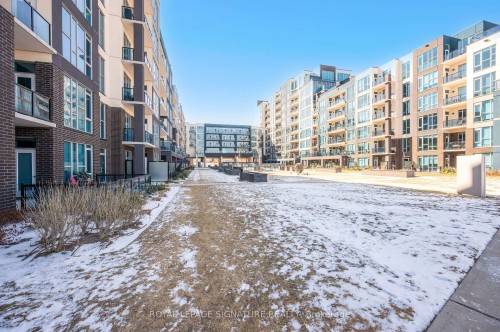 630-16 Concord Place, Grimsby, ON - Outdoor With Facade