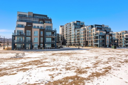 630-16 Concord Place, Grimsby, ON - Outdoor With Balcony