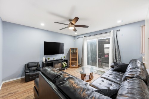 Salon - 960 Rue Basile-Routhier, Repentigny (Repentigny), QC - Indoor Photo Showing Living Room