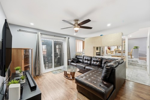Salon - 960 Rue Basile-Routhier, Repentigny (Repentigny), QC - Indoor Photo Showing Living Room