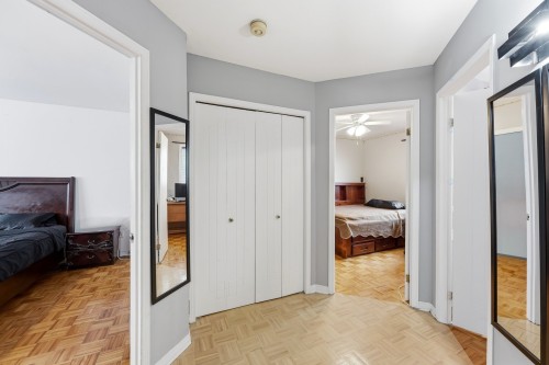 Hall d'entrée/Vestibule - 960 Rue Basile-Routhier, Repentigny (Repentigny), QC - Indoor Photo Showing Bedroom