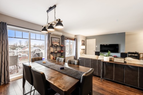 Vue d'ensemble - 244 Rue Du Cardinal, Saint-Amable, QC - Indoor Photo Showing Dining Room