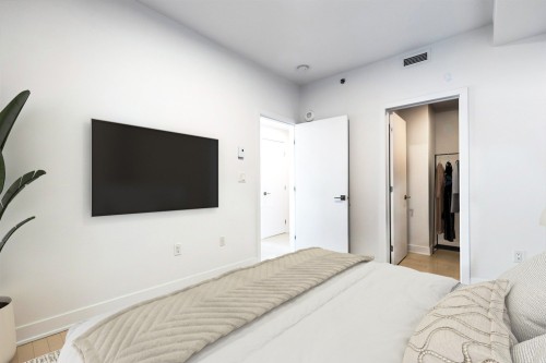 Chambre à coucher principale - 1602-2300 Rue Tupper, Montréal (Ville-Marie), QC - Indoor Photo Showing Bedroom