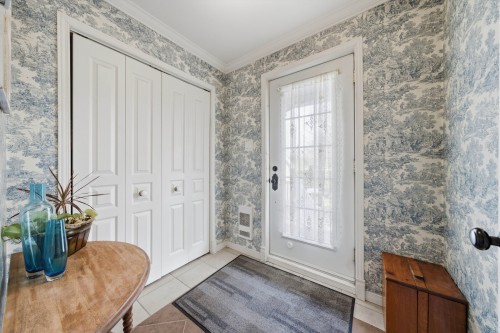 Hall d'entrée/Vestibule - 636 Rue Forand, Granby, QC - Indoor Photo Showing Other Room
