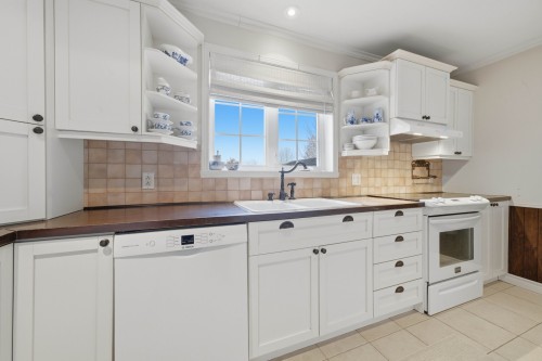 Cuisine - 636 Rue Forand, Granby, QC - Indoor Photo Showing Kitchen With Double Sink