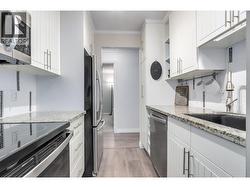 303 2004 FULLERTON AVENUE  North Vancouver, BC V7P 3G8