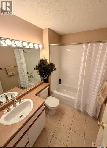 17 Eagle View Way, Elk Ridge, SK - Indoor Photo Showing Bathroom
