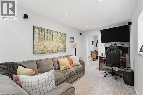 186 Dromore Crescent, Hamilton, ON - Indoor Photo Showing Living Room