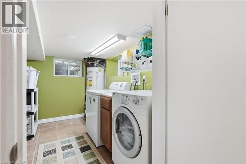 186 Dromore Crescent, Hamilton, ON - Indoor Photo Showing Laundry Room