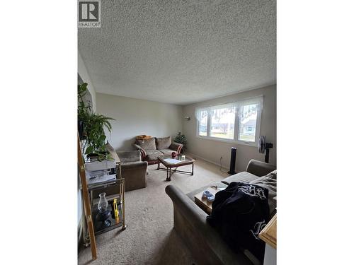 11 Baker Road, Mackenzie, BC - Indoor