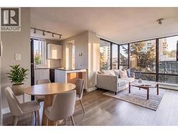 807 151 W 2ND STREET  North Vancouver, BC V7M 3P1