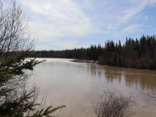 22  State Ave, Fort Assiniboine, AB 