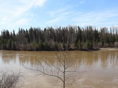 22  State Ave, Fort Assiniboine, AB 