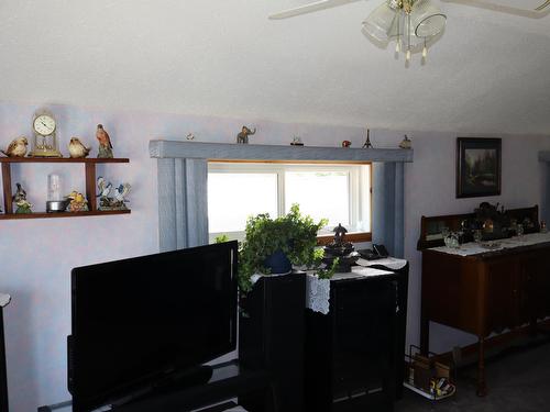22  State Ave, Fort Assiniboine, AB 