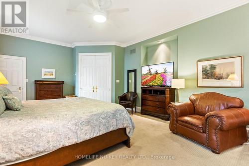 38 Castle Drive, Barrie, ON 